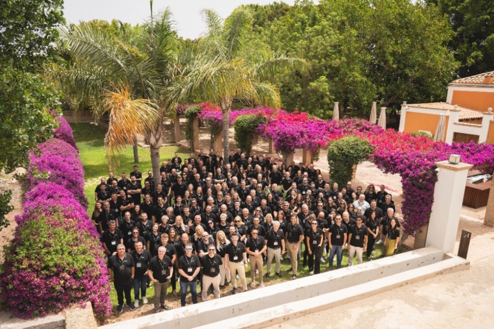 Convenci&oacute;n Neolith.