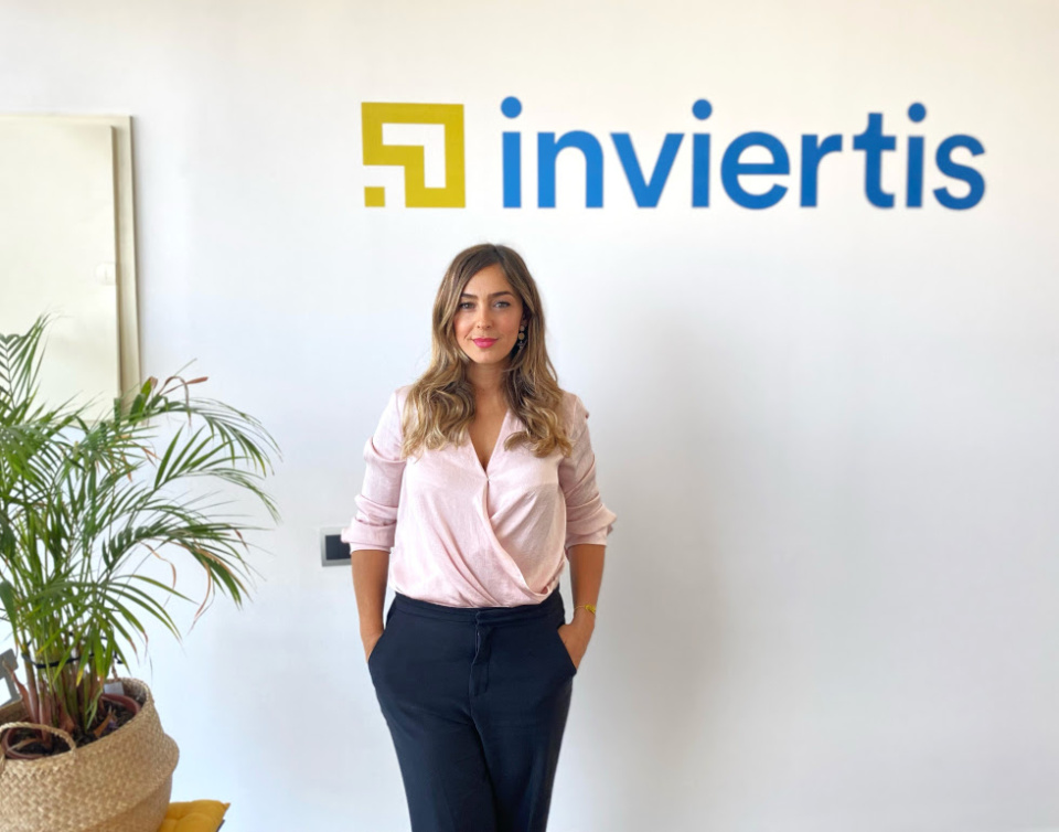 Rebeca P&eacute;rez, CEO y fundadora de Inviertis.