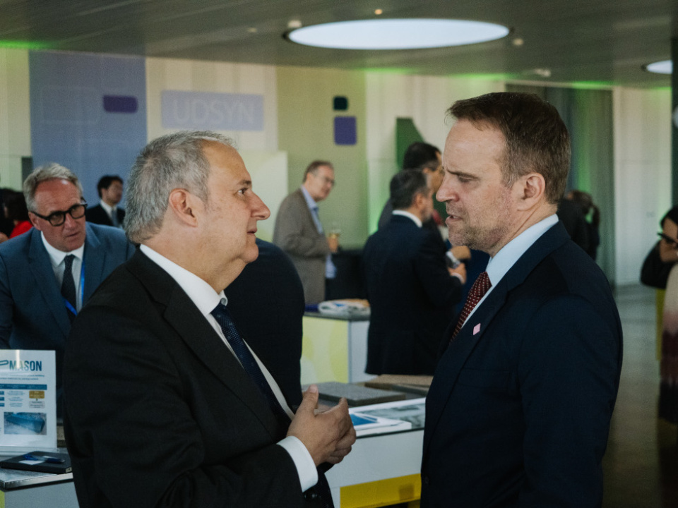 Jordi Hereu junto al Ministro franc&eacute;s Marc Ferracci.