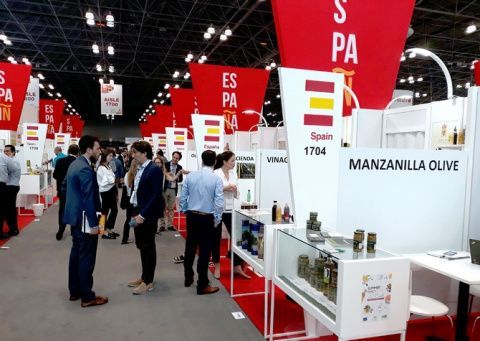 Ejemplo de una de las acciones comerciales de agroalimentario. Stands de empresas andaluzas en Summer Fancy Food 2018.
