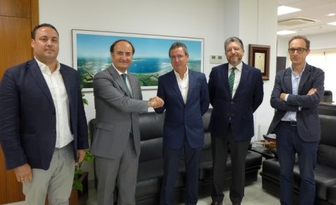 Mariano Martín, Gerardo Landaluce, Antonio Díaz Martos, José Luis Hormaechea y Fidel Ruiz. Mariano Martín, Gerardo Landaluce, Antonio Díaz Martos, José Luis Hormaechea y Fidel Ruiz.