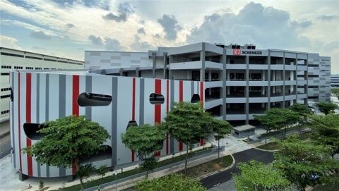 DB Schenker celebra 50 años en Singapur con este hito histórico. DB Schenker celebra 50 años en Singapur con este hito histórico.