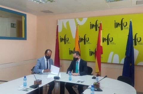 La firma del acuerdo. La firma del acuerdo.