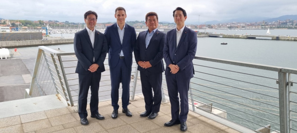 El encuentro se ha celebrado en la terminal de cruceros Olatua que la Autoridad Portuaria de Bilbao tiene en Getxo. El encuentro se ha celebrado en la terminal de cruceros Olatua que la Autoridad Portuaria de Bilbao tiene en Getxo.