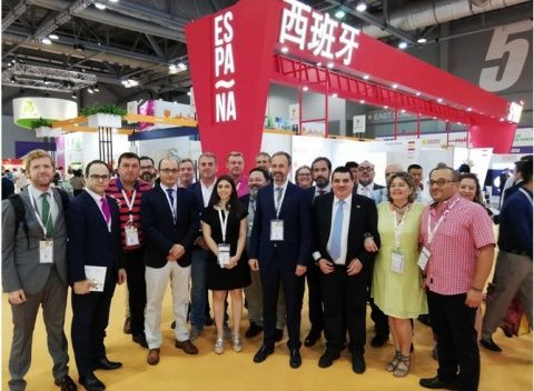Parte de la delegación de la Región de Murcia, la más numerosa en el espacio de España en Asia Fruit Logistica. Parte de la delegación de la Región de Murcia, la más numerosa en el espacio de España en Asia Fruit Logistica.