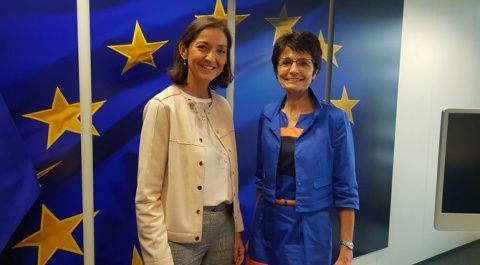 La ministra de Industria, Comercio y Turismo en funciones, Reyes Maroto y Marianne Thyssen, Comisaria de Empleo, Asuntos Sociales, Capacidad y Movilidad Laboral. La ministra de Industria, Comercio y Turismo en funciones, Reyes Maroto y Marianne Thyssen, Comisaria de Empleo, Asuntos Sociales, Capacidad y Movilidad Laboral.