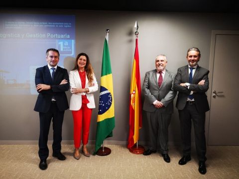 Tras el acto de inauguraci&oacute;n tuvo lugar la conferencia extraordinaria impartida por el Director General de la APV.