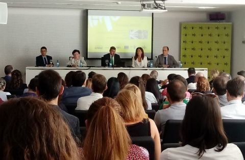La jornada ha contado con unos 100 empresarios de la Región. La jornada ha contado con unos 100 empresarios de la Región.