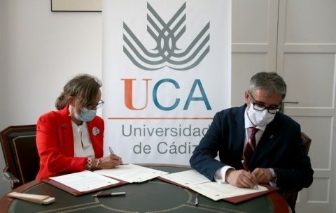 La firma del Convenio en el Rectorado.