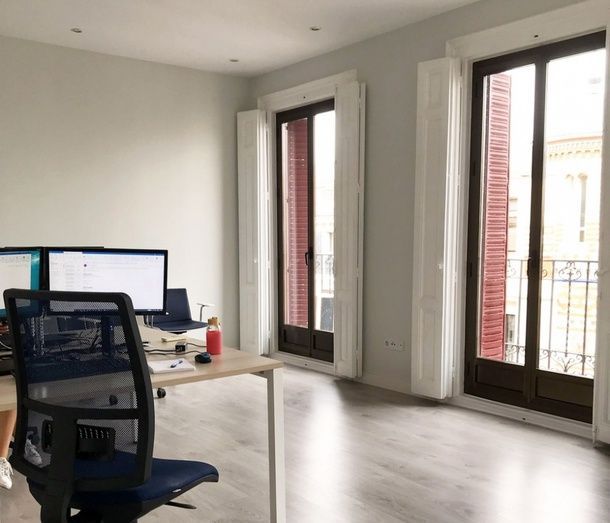 La oficina está ubicada en pleno barrio Goya de Madrid. La oficina está ubicada en pleno barrio Goya de Madrid.