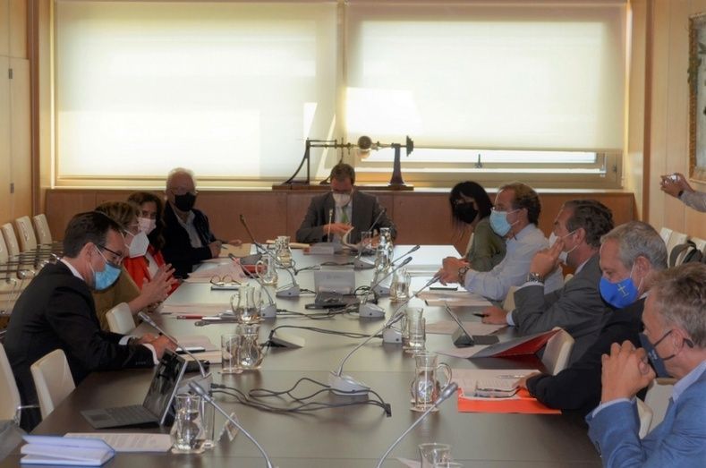 La reuni&oacute;n en el Ministerio de Industria, Comercio y Turismo.