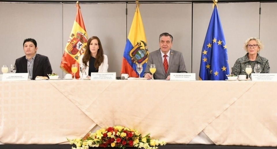 De izquierda a derecha: Jorge Benavides, Carmen S&aacute;nchez-Laulh&eacute;, Patricio Donoso, Mar&iacute;a Sagrario Salaberri.