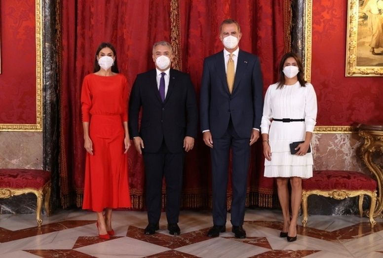 SS.MM. los Reyes acompa&ntilde;ados por su Excelencia el presidente de la Rep&uacute;blica de Colombia y la primera dama, Mar&iacute;a Juliana Ruiz (Imagen Casa Real)