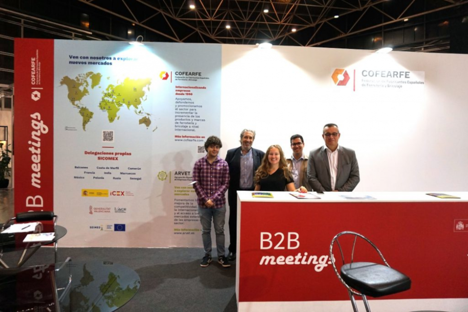 Imagen del stand de Cofearfe en Eurobrico 2022. Imagen del stand de Cofearfe en Eurobrico 2022.