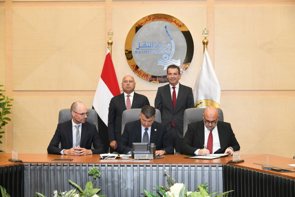 CAF ha firmado tres contratos con la Autoridad Nacional de T&uacute;neles (NAT), empresa estatal encargada del desarrollo de la red de metro en Egipto.