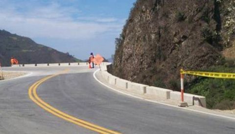 Mejorará la seguridad vial y la protección medioambiental de esta vía de 71 kilómetros de longitud. Mejorará la seguridad vial y la protección medioambiental de esta vía de 71 kilómetros de longitud.