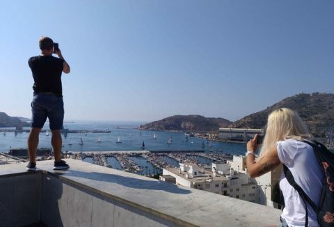 Instagramers.