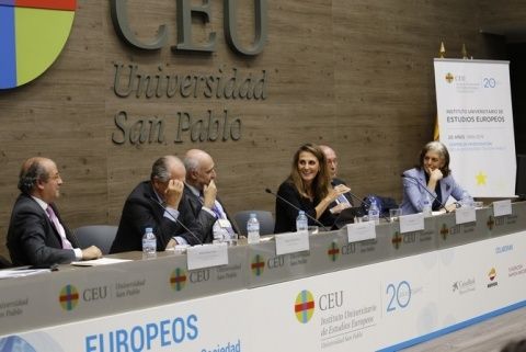 Congreso internacional &ldquo;Europeos. Empresa, Tecnolog&iacute;a y Sociedad en la Uni&oacute;n Europea del S. XXI&rdquo; &copy;CEU
