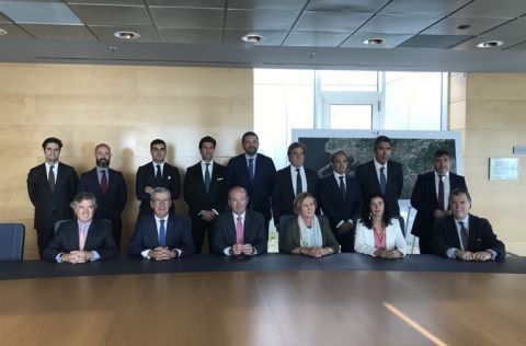 Imagen de la reunión. Imagen de la reunión.
