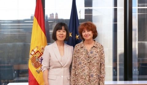 Mar&iacute;a Pe&ntilde;a, consejera delegada de ICEX Espa&ntilde;a Exportaci&oacute;n e Inversiones Xin Wang, CEO Chunbo.
