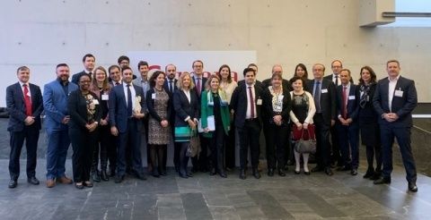 La sesi&oacute;n ha contado con especialistas del gobierno espa&ntilde;ol y brit&aacute;nico.