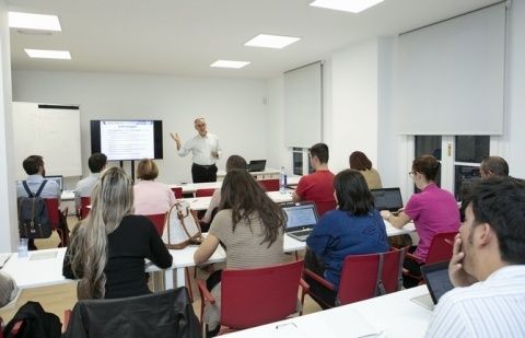 Primeras clases del Máster en Derecho Aduanero. Primeras clases del Máster en Derecho Aduanero.