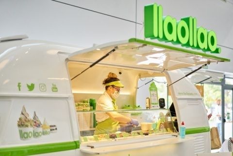 Food truck llaollao. Food truck llaollao.