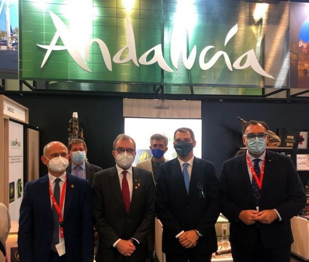 La empresa pública acompaña a una treintena de firmas andaluzas en esta cita, una de las dos muestras más importantes del sector en el mundo. La empresa pública acompaña a una treintena de firmas andaluzas en esta cita, una de las dos muestras más importantes del sector en el mundo.