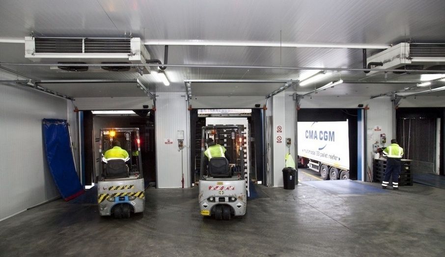 Trabajo en el almac&eacute;n de Frioport Bilbao.