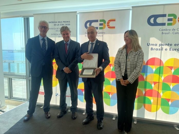 El delegado especial del Estado en el CZFB, Pere Navarro, ha recibido el galardón. El delegado especial del Estado en el CZFB, Pere Navarro, ha recibido el galardón.