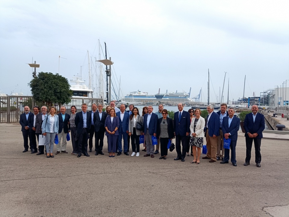 La visita de los Embajadores. La visita de los Embajadores.
