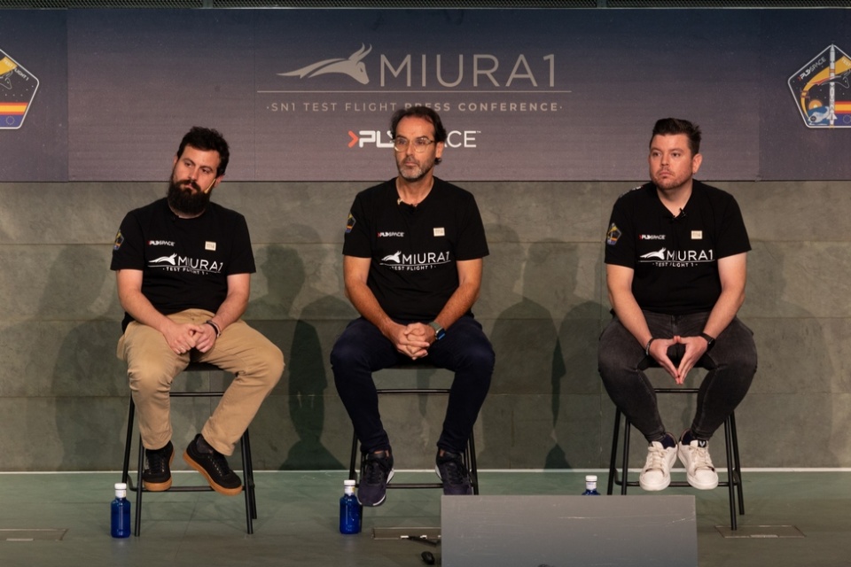 Rueda de prensa. Rueda de prensa.