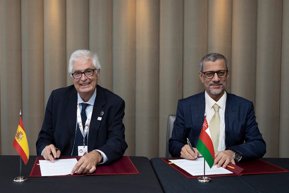 La firma del acuerdo entre COFIDES y Oman Investment Authority para la creaci&oacute;n del Spain Oman Private Equity Fund (SOPEF) II.