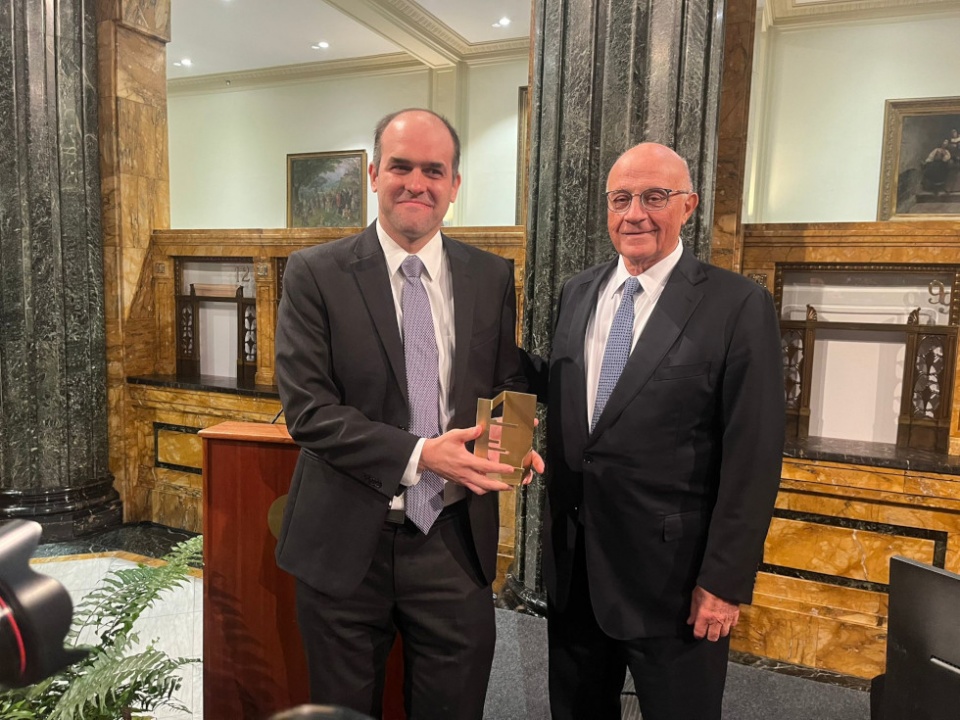 La entrega en Oviedo del Premio de la Fundaci&oacute;n Banco Sabadell a la Investigaci&oacute;n Econ&oacute;mica.