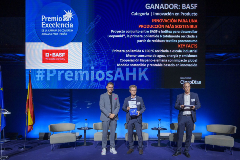 De izqda. a dcha.: Osmar Polo, presidente de la C&aacute;mara Alemana y CEO de T-Systems Iberia, Daniel Campo, director comercial de BASF Espa&ntilde;ola, y Mischa Groh, director gerente de la C&aacute;mara Alemana.
