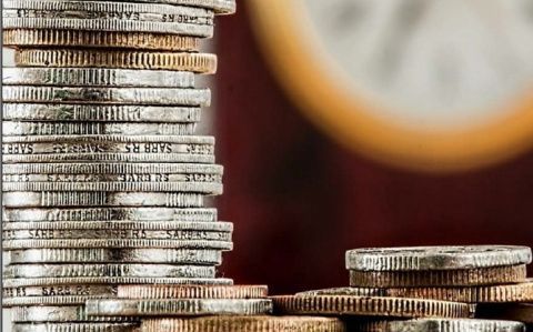Rusia, la incertidumbre con respecto a las nuevas sanciones de EE. UU. posiblemente haya reducido la inversión corporativa en el 3T. Rusia, la incertidumbre con respecto a las nuevas sanciones de EE. UU. posiblemente haya reducido la inversión corporativa en el 3T.