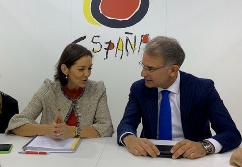 Reyes Maroto con el ministro de Turismo de Croacia, Gari Cappelli.