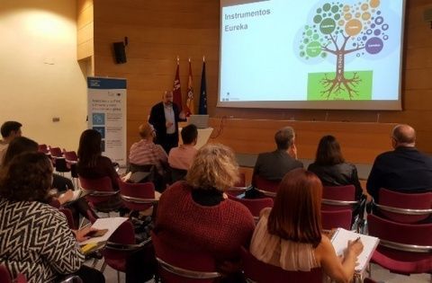 Jornada formativa dedicada al Programa `Eureka´. Jornada formativa dedicada al Programa `Eureka´.