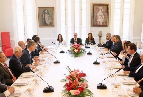 S.M El Rey se re&uacute;ne con empresarios espa&ntilde;oles en Cuba.