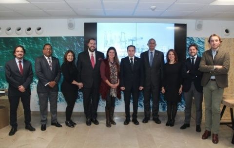 Representantes de la Autoridad Portuaria Dominicana, Ministerio de Relaciones Exteriores de República Dominicana, Fundación Valenciaport y comunidad portuaria. Representantes de la Autoridad Portuaria Dominicana, Ministerio de Relaciones Exteriores de República Dominicana, Fundación Valenciaport y comunidad portuaria.
