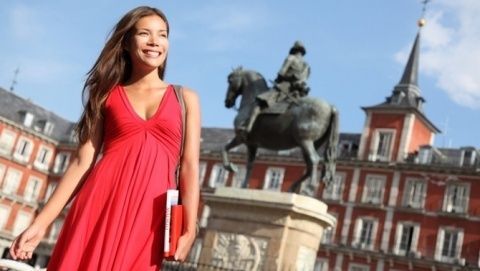 Entre los servicios educativos que se ofrecen suelen incluirse cursos de verano.