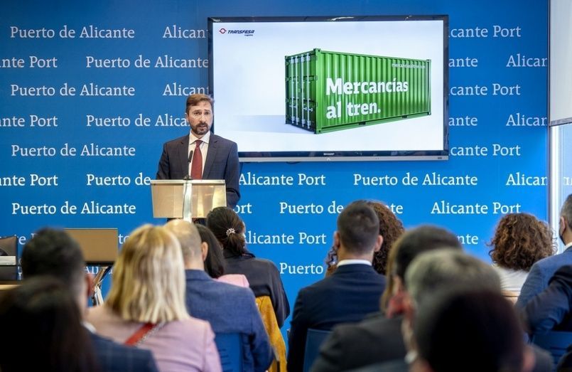 La presentaci&oacute;n del nuevo servicio ferroviario entre Alicante y Reino Unido.
