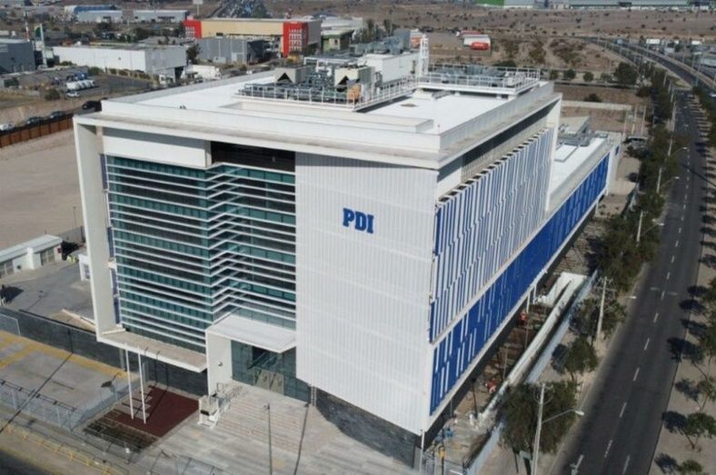 El complejo, que cuenta con 15.500 m2 construidos. El complejo, que cuenta con 15.500 m2 construidos.