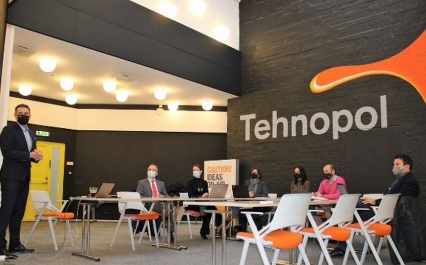 La consejera de Empresa, Empleo, Universidades y Portavoc&iacute;a, Valle Migu&eacute;lez, se reuni&oacute; con los directivos del Greentech Cluster-Tehnopool, el gran cluster de tecnolog&iacute;as verdes de Estonia.