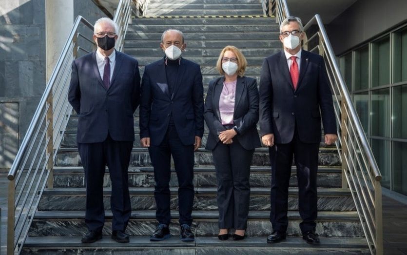 Galo Guti&eacute;rrez Monzon&iacute;s, Javier L&oacute;pez Marcano, Eva Novoa y Juan Luis S&aacute;nchez.