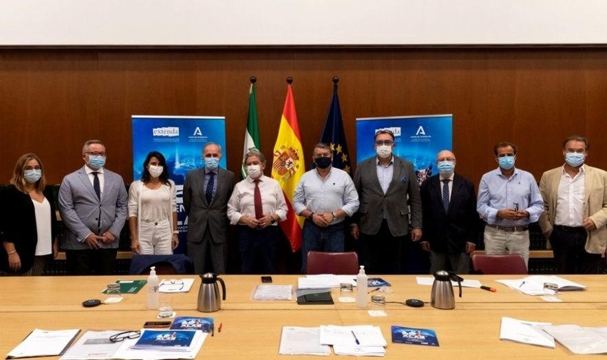La reuni&oacute;n del jurado regional de los 15&ordm; Premios Alas.