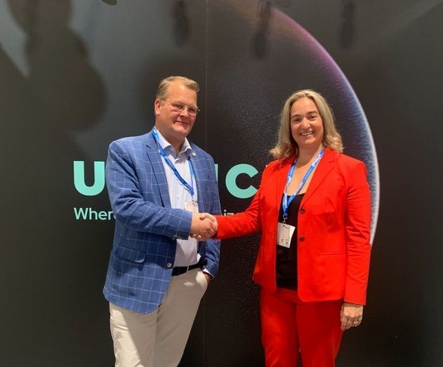Hans Lip, COO de TransFollow-Viaservice y Cristina Martín Lorenzo, CEO de Usyncro. Hans Lip, COO de TransFollow-Viaservice y Cristina Martín Lorenzo, CEO de Usyncro.