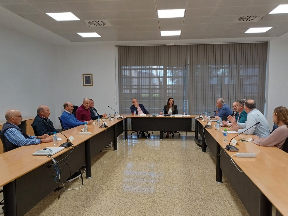 Reuni&oacute;n de la consejera de Agricultura y la Asociaci&oacute;n Origen Murcia.