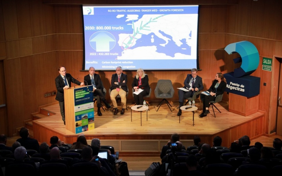 Jornada en Algeciras del Working Group de Transporte Intermodal de los corredores Atlántico, Mediterráneo y Mar del Norte-Mediterráneo. Jornada en Algeciras del Working Group de Transporte Intermodal de los corredores Atlántico, Mediterráneo y Mar del Norte-Mediterráneo.