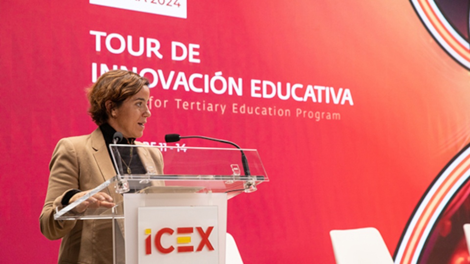 La consejera delegada de ICEX, Elisa Carbonell, presentando el Tour de Innovaci&oacute;n Educativa
